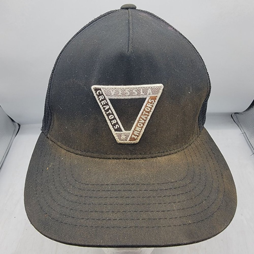 Vissla Roundhouse Trucker Hat Cap Black Adjustable Mesh Back Breathable Comfort